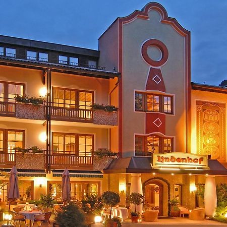Landhotel Lindenhof Feld am See Buitenkant foto